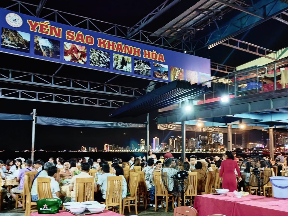 Địa chỉ nhà hàng ở đâu
